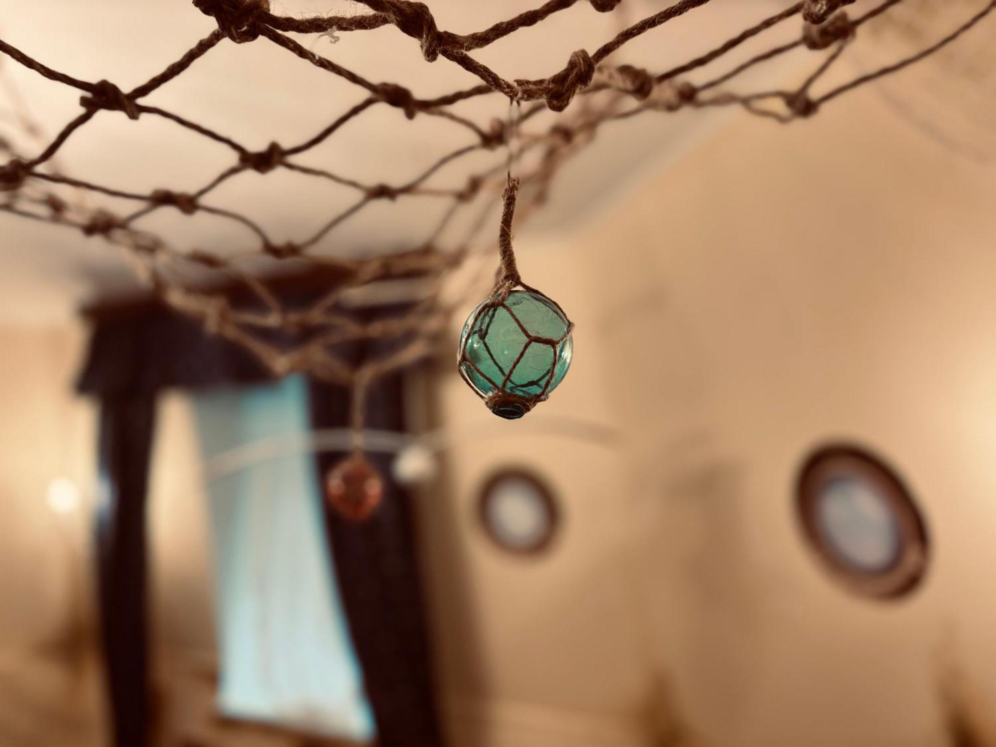 Pirate Family, Theme Room, Free Parking カルロヴィ・ヴァリ エクステリア 写真